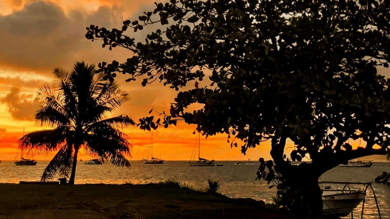 ウツロア Raiatea - Bungalow Nautilus Lagoonヴィラ エクステリア 写真